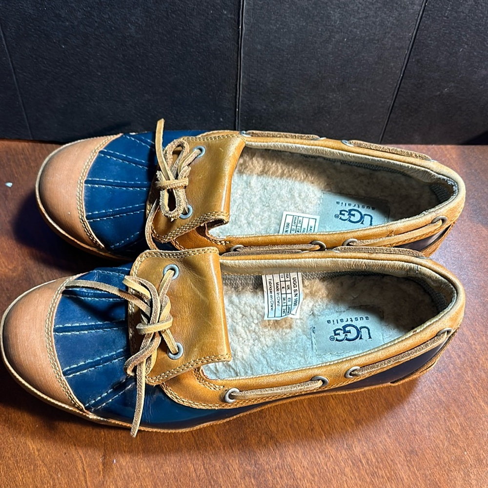 UGGS Waterproof Top sided shoes size 7.5